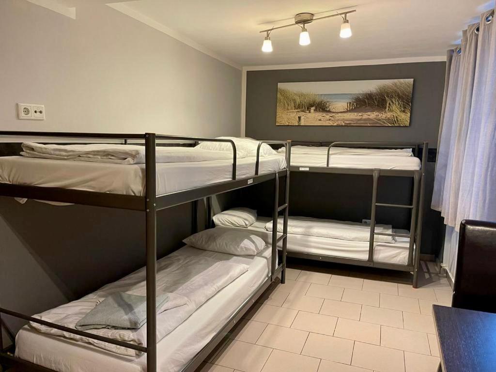 Hotel Moji Koeln Sieversstrasse Екстериор снимка