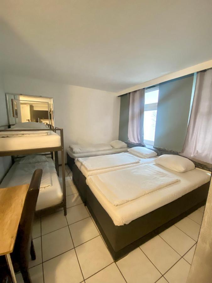 Hotel Moji Koeln Sieversstrasse Екстериор снимка