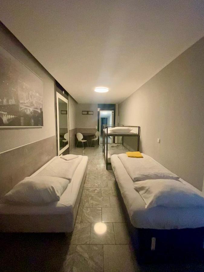 Hotel Moji Koeln Sieversstrasse Екстериор снимка