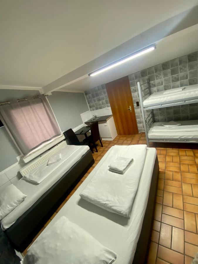 Hotel Moji Koeln Sieversstrasse Екстериор снимка