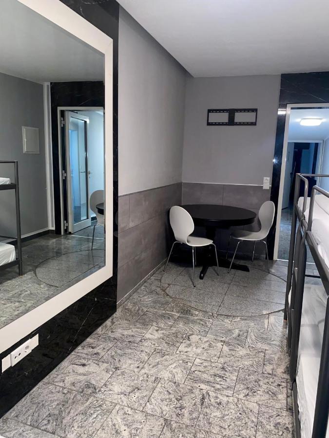 Hotel Moji Koeln Sieversstrasse Екстериор снимка