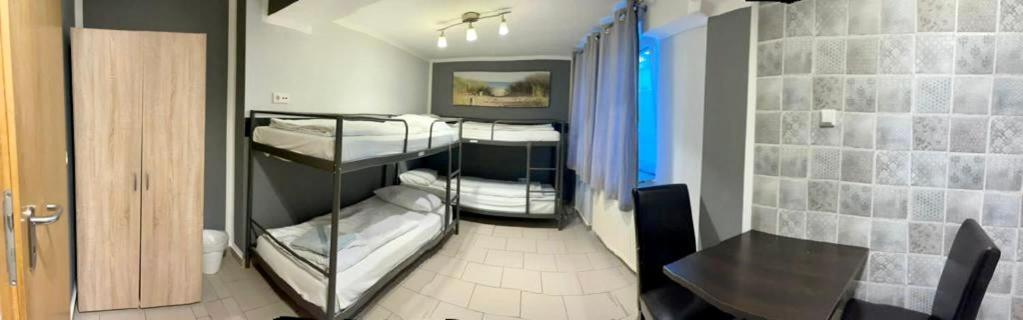 Hotel Moji Koeln Sieversstrasse Екстериор снимка