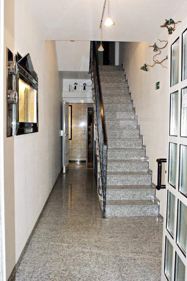 Hotel Moji Koeln Sieversstrasse Екстериор снимка