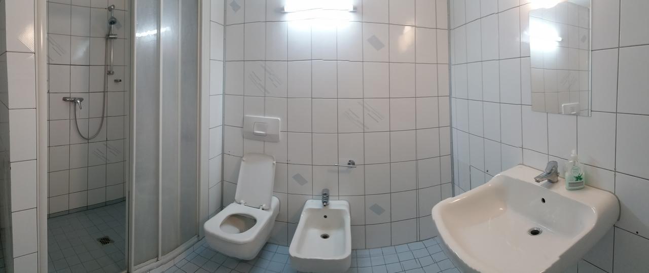 Hotel Moji Koeln Sieversstrasse Екстериор снимка