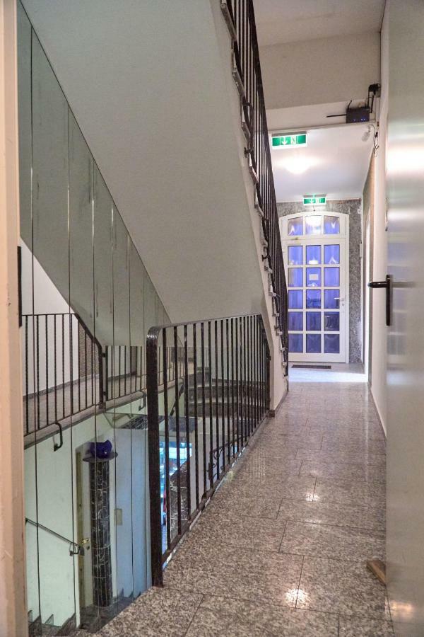 Hotel Moji Koeln Sieversstrasse Екстериор снимка